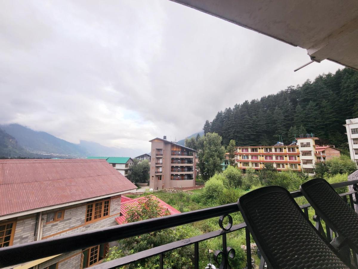 Hotel Solitaire - With Best View Of Mountains Manāli Exteriér fotografie